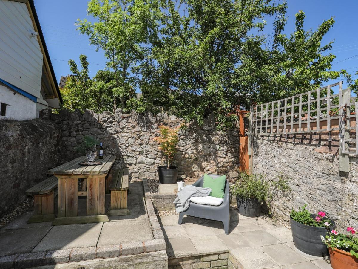Bryn Tirion - Penrhynside Villa Conwy Eksteriør bilde